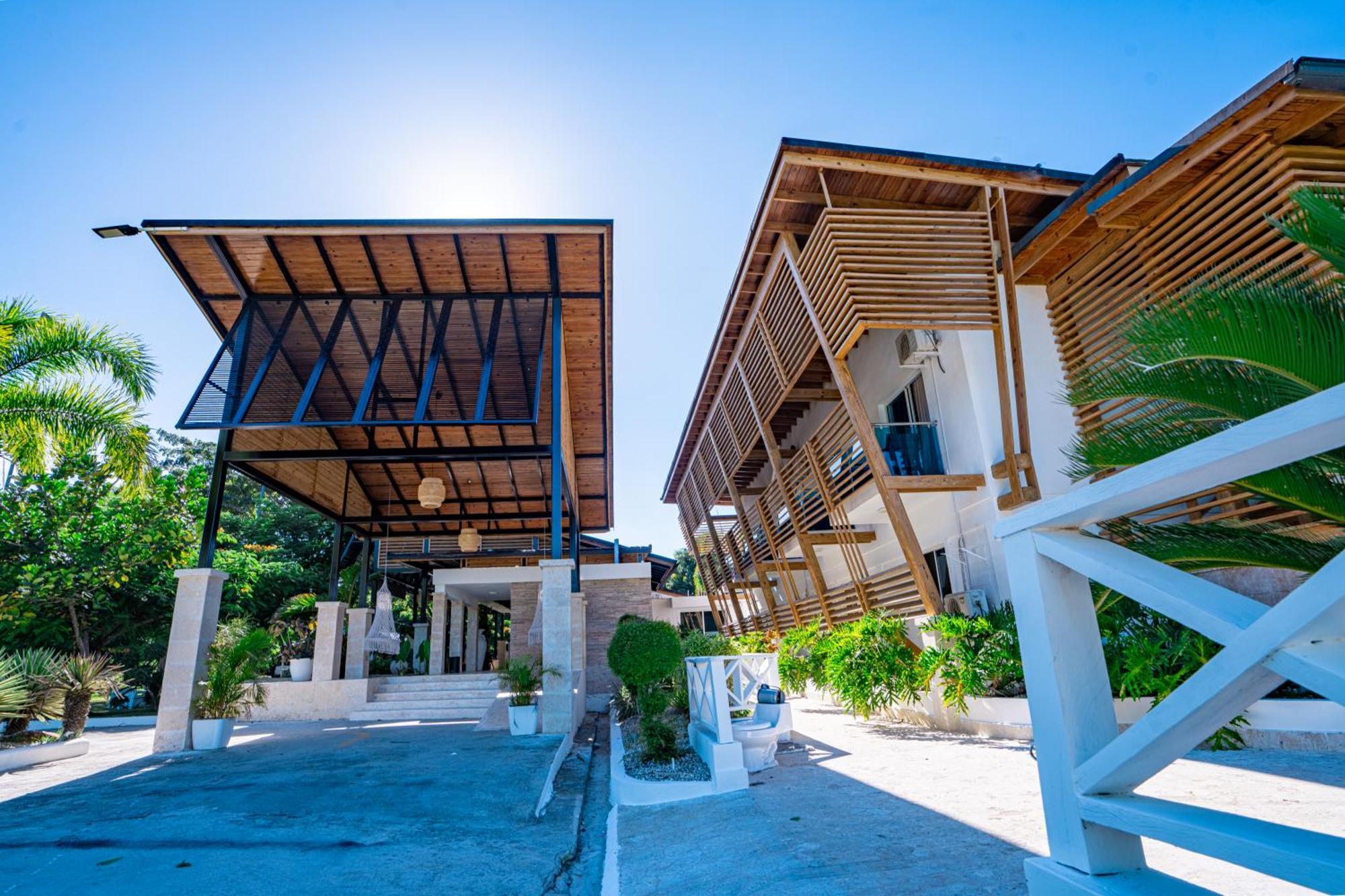 Hotel Boutique Del Lago นากวา ภายนอก รูปภาพ
