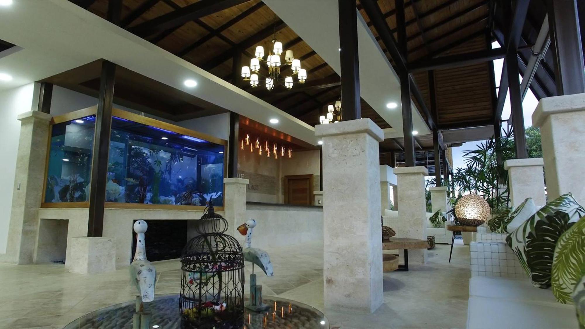 Hotel Boutique Del Lago นากวา ภายนอก รูปภาพ